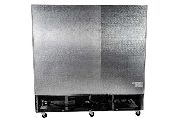 S-72R-Three-Door-Reach-In-Refrigerator-0689